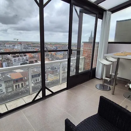 Penthouse Met Groot Terras & Frontaal Zeezicht