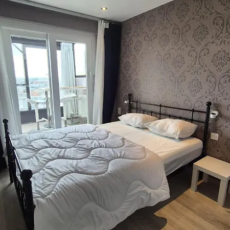 Penthouse Met Groot Terras & Frontaal Zeezicht